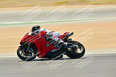 media/Sep-07-2025-TrackXperience (Sun) [[ee17e62fad]]/Level 3/Session 4 (Lower Chicane)/